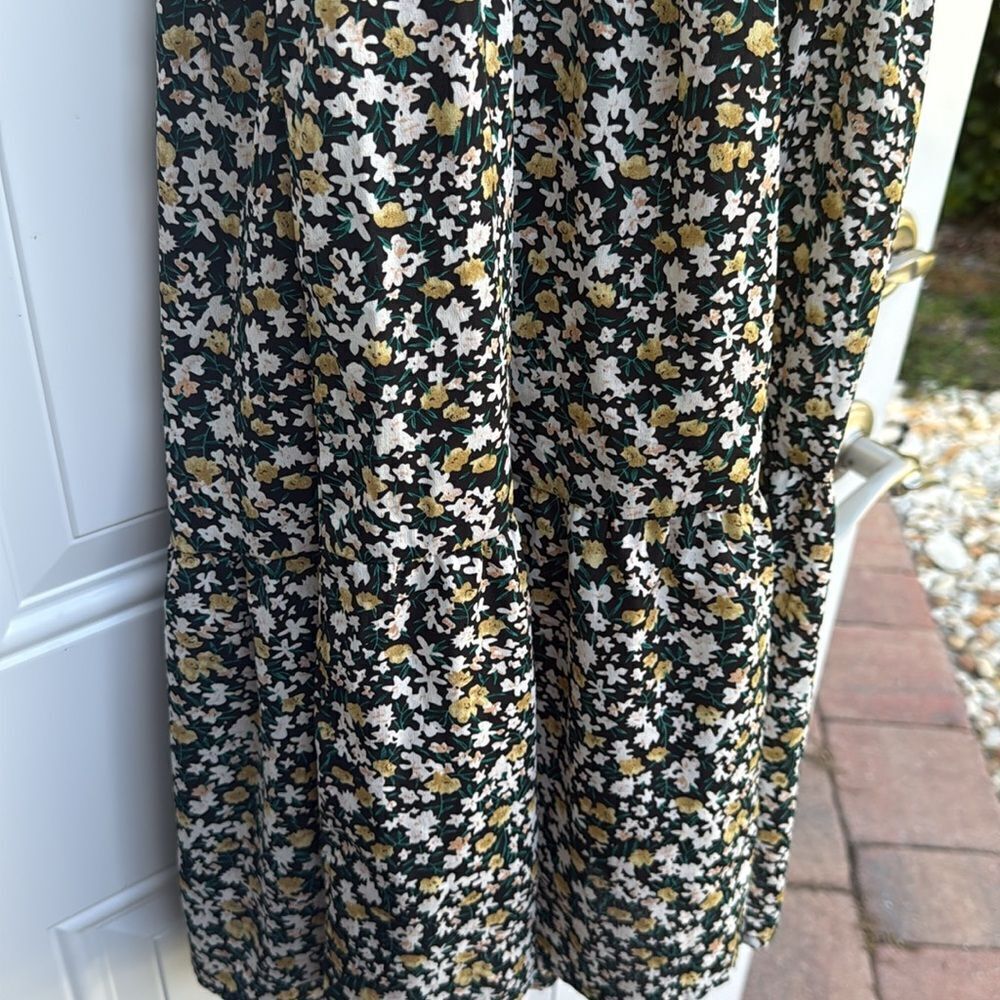Floral Black and White Dress Summer Ruffle BRAND NEW NWOT Small Dress - Picture 4 of 4